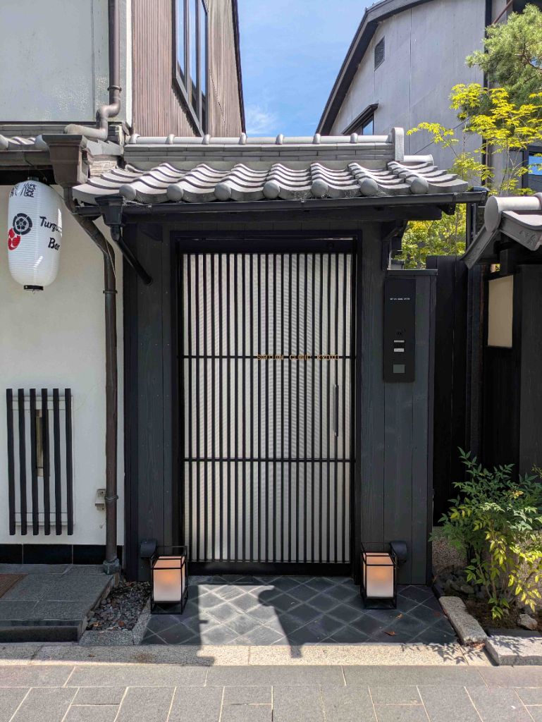 クリニック正面入口